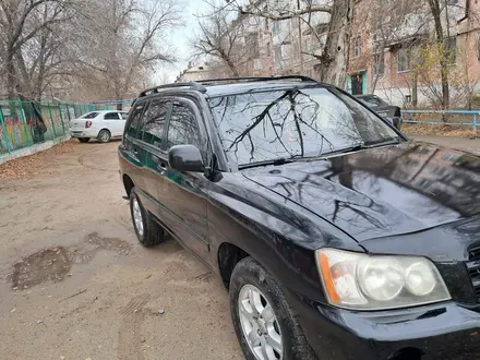 Toyota Highlander 2001 года за 6 500 000 тг. в Семей – фото 2