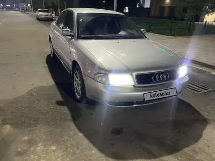 Audi A4 1997 года за 1 800 000 тг. в Алматы – фото 4