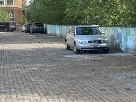 Audi A4 1997 года за 1 800 000 тг. в Алматы – фото 2