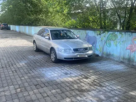 Audi A4 1997 года за 1 800 000 тг. в Алматы