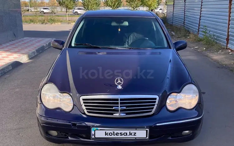 Mercedes-Benz C 180 2002 года за 3 200 000 тг. в Астана