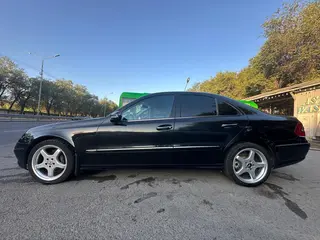 Mercedes-Benz E 500