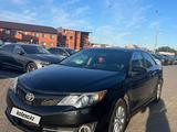 Toyota Camry 2012 года за 6 800 000 тг. в Уральск – фото 3
