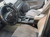 Toyota Camry 2016 года за 7 500 000 тг. в Актау – фото 2
