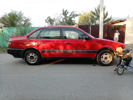Volkswagen Passat 1993 года за 750 000 тг. в Караганда – фото 2