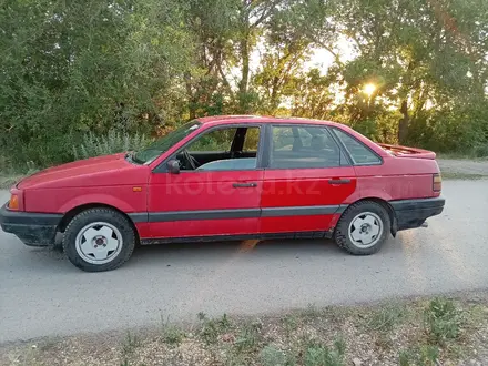 Volkswagen Passat 1993 года за 750 000 тг. в Караганда – фото 3