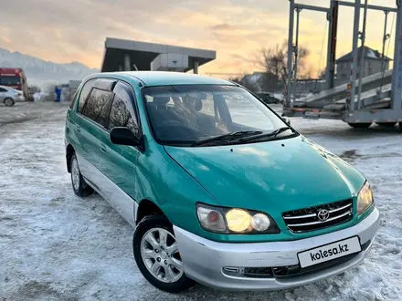 Toyota Ipsum 1996 года за 2 800 000 тг. в Алматы – фото 4