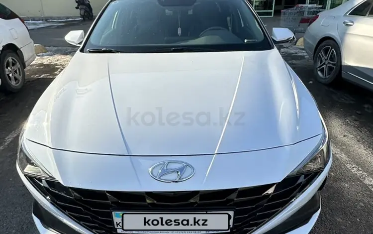 Hyundai Elantra 2021 годаfor11 000 000 тг. в Алматы