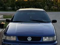 Volkswagen Passat 1994 годаүшін1 000 000 тг. в Уральск
