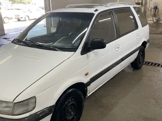 Mitsubishi Space Wagon