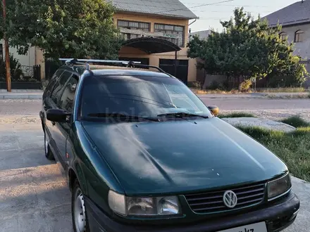 Volkswagen Passat 1996 года за 1 800 000 тг. в Шымкент – фото 4