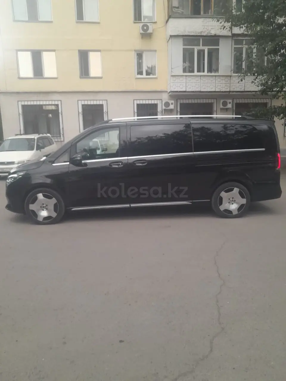 Mercedes-Benz V-Class, 2024