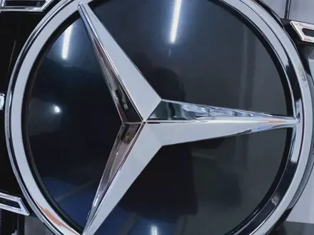 Решотка радиатора Mercedes-Benz ML W166 за 115 000 тг. в Алматы – фото 2