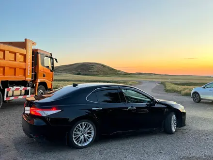 Toyota Camry 2021 года за 15 500 000 тг. в Семей – фото 3