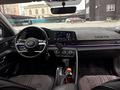 Hyundai Elantra 2022 года за 8 300 000 тг. в Актобе – фото 14