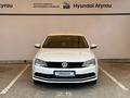 Volkswagen Jetta 2017 года за 7 190 000 тг. в Атырау – фото 2