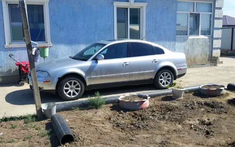 Volkswagen Passat 2004 года за 3 000 000 тг. в Атырау