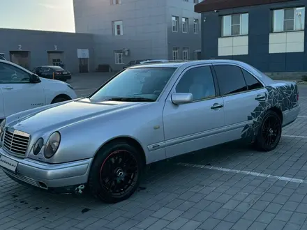 Mercedes-Benz E 320 1998 года за 3 300 000 тг. в Алматы – фото 7