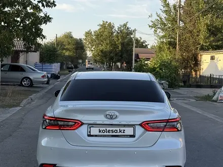 Toyota Camry 2023 года за 15 800 000 тг. в Шымкент – фото 8