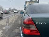 Mercedes-Benz C 220 1994 годаfor2 400 000 тг. в Алматы – фото 3