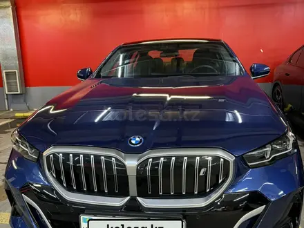 BMW i5 2024 года за 34 000 000 тг. в Алматы