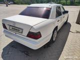 Mercedes-Benz E 220 1994 годаүшін2 499 999 тг. в Шамалган – фото 4