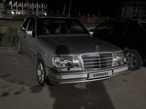Mercedes-Benz E 280 1992 года за 1 100 000 тг. в Жезказган – фото 2