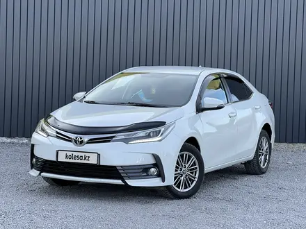 Toyota Corolla 2018 года за 8 750 000 тг. в Актобе