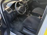 Volkswagen Caddy 2017 годаүшін9 500 000 тг. в Астана – фото 4