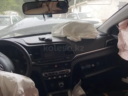 Hyundai Elantra 2019 года за 4 200 000 тг. в Тараз – фото 5