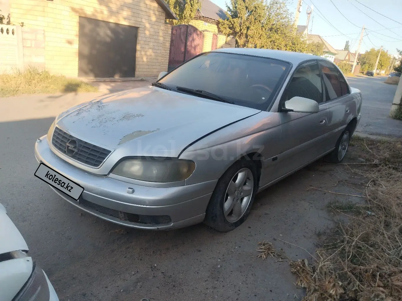 Opel Omega, 2002