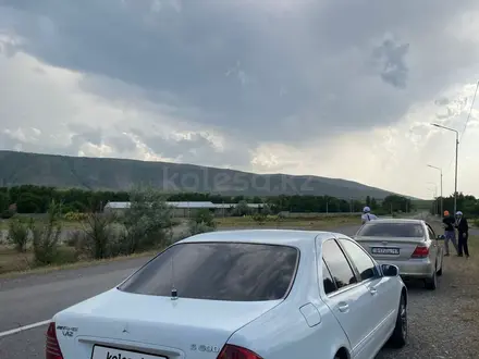 Mercedes-Benz S 320 2001 года за 3 500 000 тг. в Шымкент – фото 3
