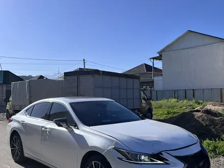 Lexus ES 250 2022 года за 18 500 000 тг. в Алматы – фото 3