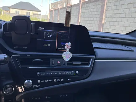 Lexus ES 250 2022 года за 18 500 000 тг. в Алматы – фото 8