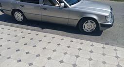 Mercedes-Benz E 200 1993 года за 1 700 000 тг. в Шымкент