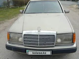 Mercedes-Benz E-Class, 1989
