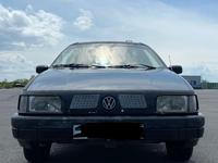 Volkswagen Passat 1991 годаүшін1 200 000 тг. в Караганда