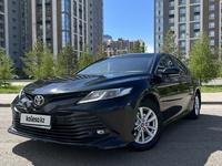 Toyota Camry 2019 года за 11 400 000 тг. в Астана