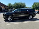 Cadillac Escalade 2020 года за 37 000 000 тг. в Алматы – фото 2