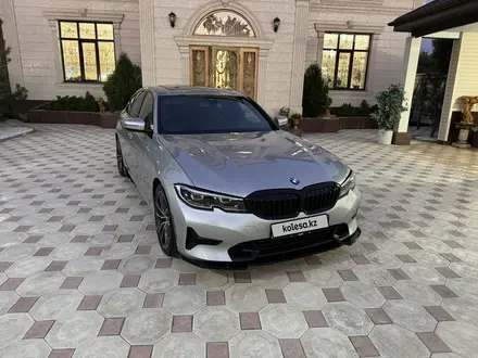 BMW 330 2019 года за 16 000 000 тг. в Алматы – фото 3