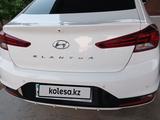 Hyundai Elantra 2020 года за 9 800 000 тг. в Шымкент – фото 4