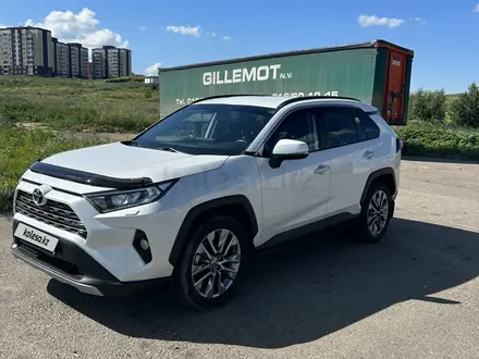 Toyota RAV4 2020 года за 15 500 000 тг. в Усть-Каменогорск – фото 2