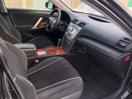 Toyota Camry 2011 года за 8 500 000 тг. в Костанай – фото 8