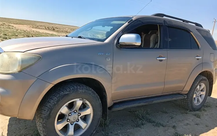 Toyota Fortuner 2006 года за 8 100 000 тг. в Актау