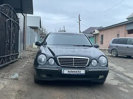 Mercedes-Benz E 320 2001 года за 4 200 000 тг. в Жезказган