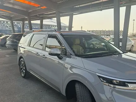 Kia Carnival 2023 года за 21 000 000 тг. в Шымкент – фото 6