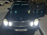 Mercedes-Benz E 320 2003 годаүшін5 000 000 тг. в Актау – фото 2