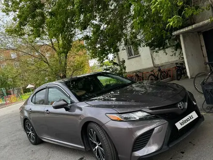 Toyota Camry 2020 года за 10 000 000 тг. в Павлодар – фото 5