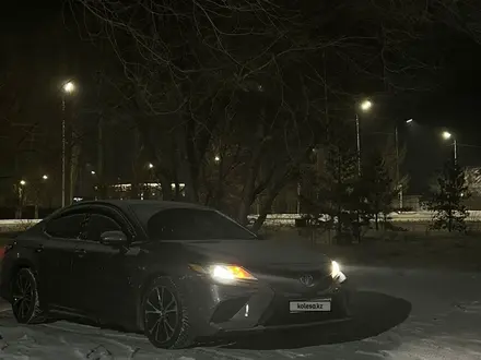 Toyota Camry 2020 года за 10 000 000 тг. в Павлодар