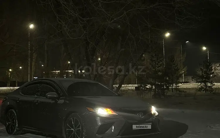 Toyota Camry 2020 года за 10 000 000 тг. в Павлодар
